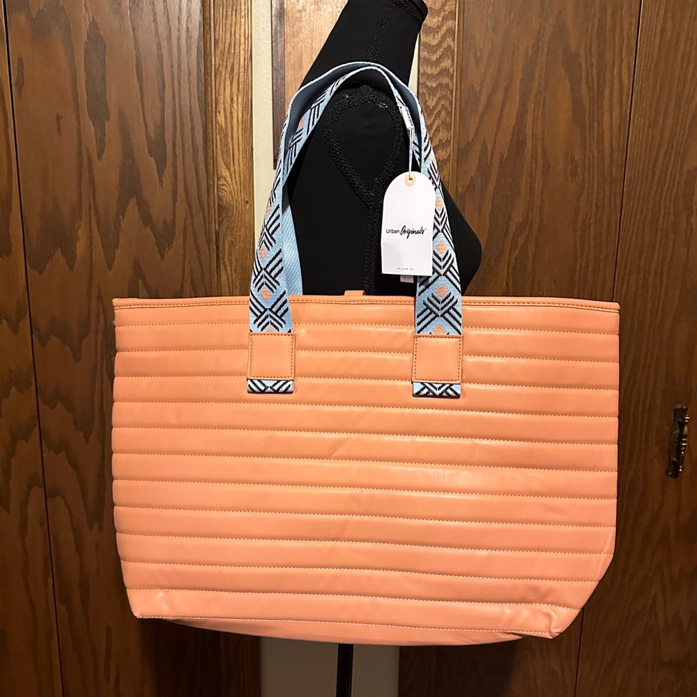 NWT Urban Originals Ciana Large Tote Bag